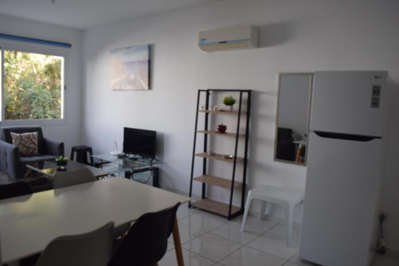 One Bedroom Apartment, Molos Complex Paphos Exterior foto